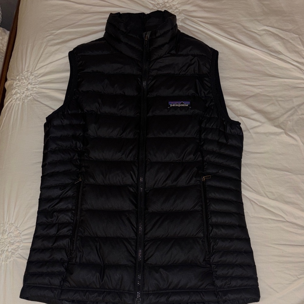 Patagonia Women's Midnight Black Quilted Vest